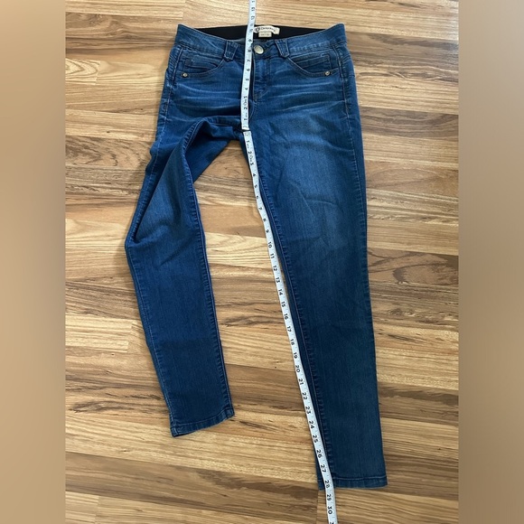Democracy Women’s Jeans Size 6 Blue AB Solution Stretch Ankle waist 32” - Picture 3 of 7